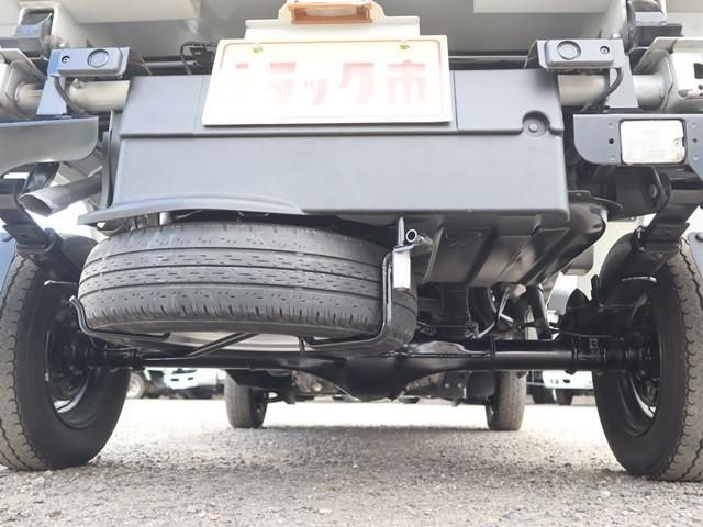 DAIHATSU HIJET truck 4WD 2023