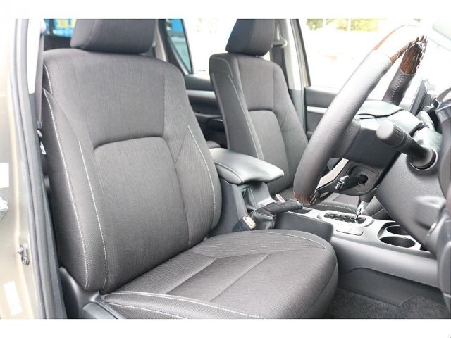 TOYOTA HILUX 4WD 2023