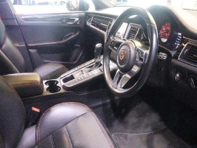 PORSCHE PORSCHE Macan 2017