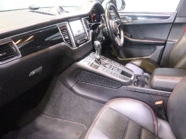 PORSCHE PORSCHE Macan 2017