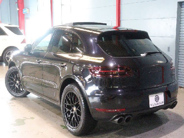 PORSCHE PORSCHE Macan 2017