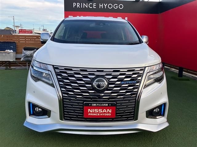 NISSAN ELGRAND  4WD 2020