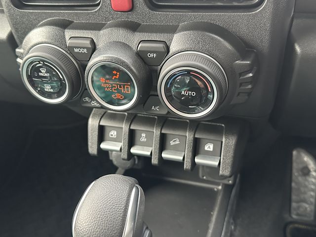 SUZUKI JIMNY NOMADE 2025