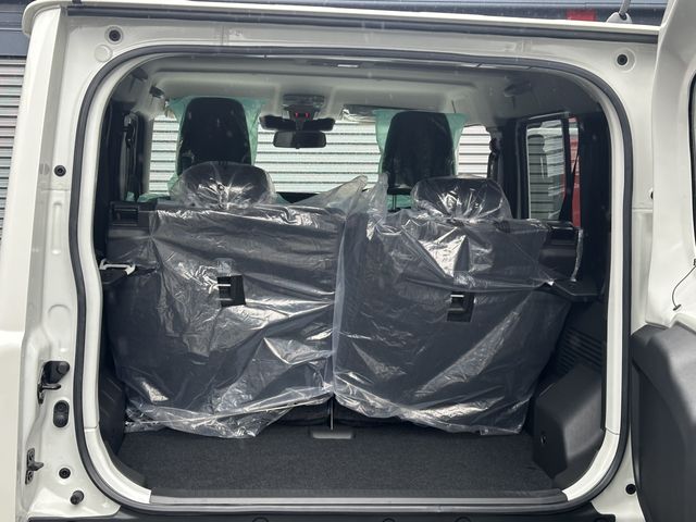 SUZUKI JIMNY NOMADE 2025