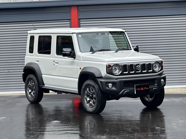 SUZUKI JIMNY NOMADE 2025
