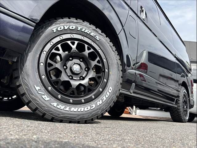 TOYOTA HIACE van 4WD 2022