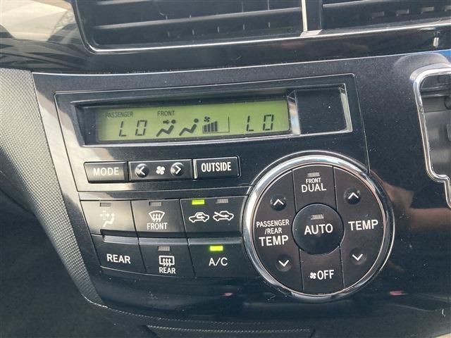 TOYOTA ESTIMA  4WD 2013