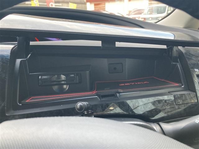 TOYOTA ESTIMA  4WD 2013