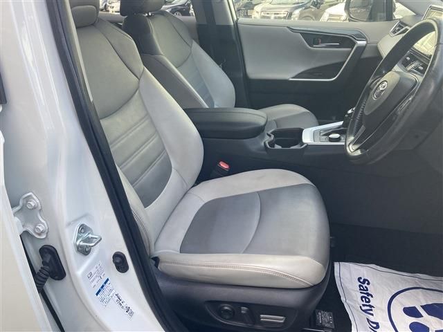 TOYOTA RAV4 4WD 2019