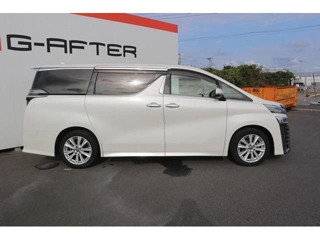 TOYOTA VELLFIRE 2019