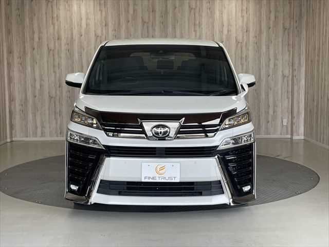TOYOTA VELLFIRE 2020