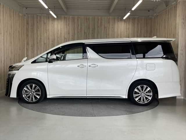 TOYOTA VELLFIRE 2020