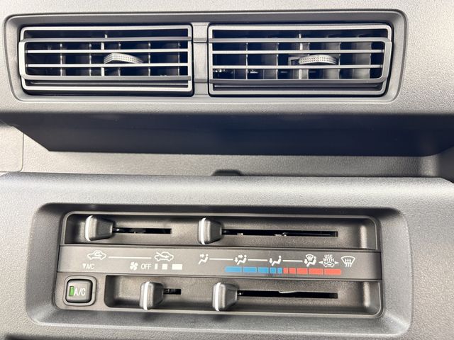 DAIHATSU HIJET truck 2025