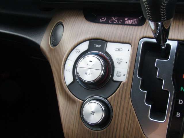 TOYOTA SIENTA HYBRID 2019