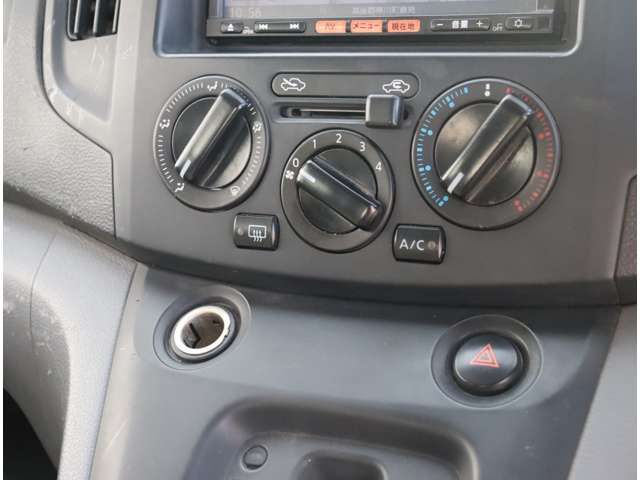 NISSAN NV200 VANETTE van 2015