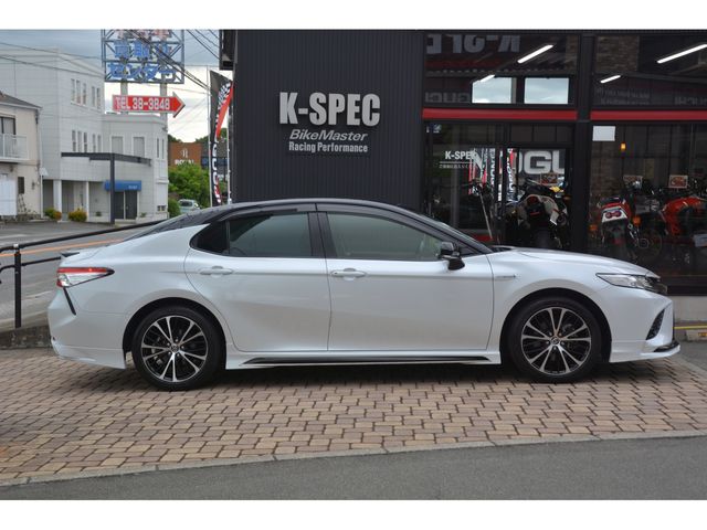 TOYOTA CAMRY HYBRID 2019