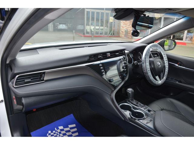 TOYOTA CAMRY HYBRID 2019