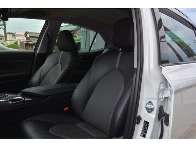 TOYOTA CAMRY HYBRID 2019