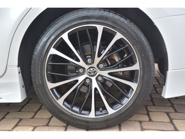 TOYOTA CAMRY HYBRID 2019