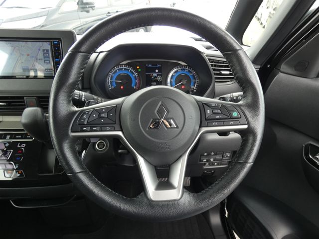 MITSUBISHI DELICA MINI 2024