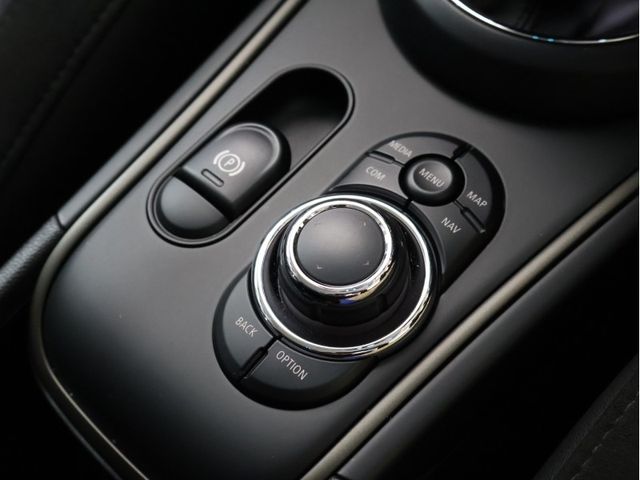 BMW MINI COOPER SD CROSSOVER 2023