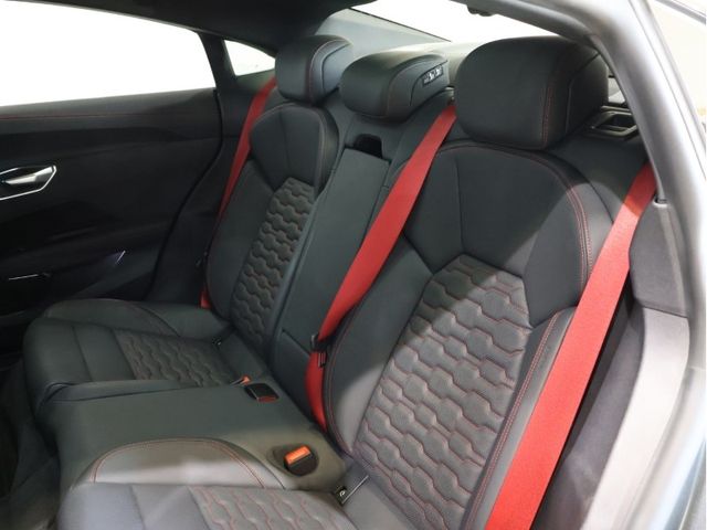 AUDI AUDI RS e-tron GT 2022