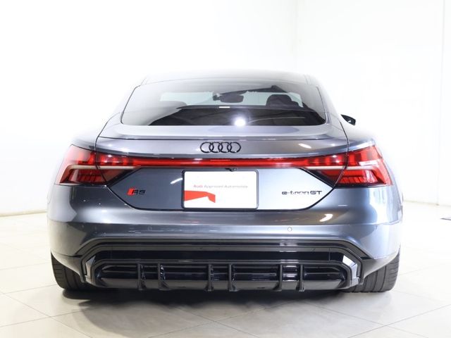 AUDI AUDI RS e-tron GT 2022