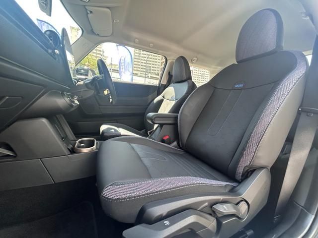 BMW MINI COOPER 2025