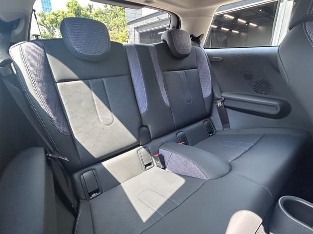 BMW MINI COOPER 2025