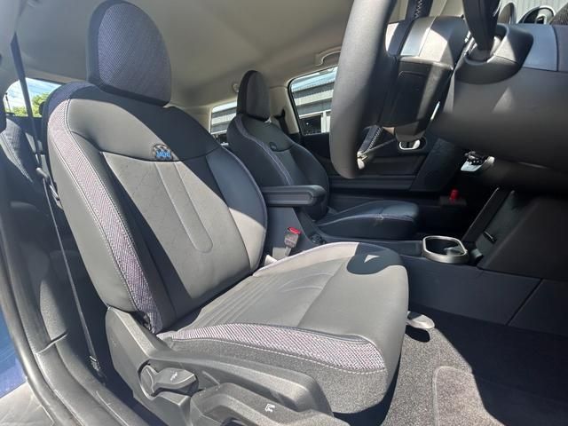 BMW MINI COOPER 2025