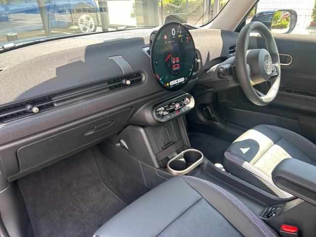 BMW MINI COOPER 2025