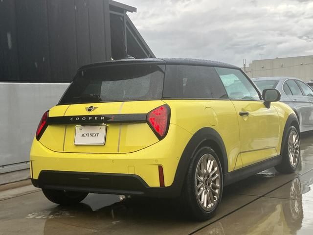 BMW MINI COOPER 2025