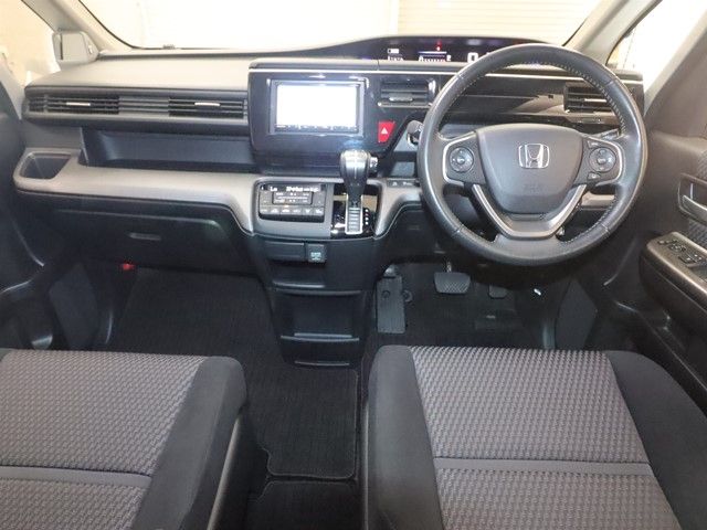 HONDA STEPWAGON SPADA 2015