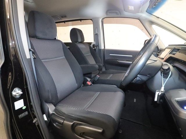 HONDA STEPWAGON SPADA 2015