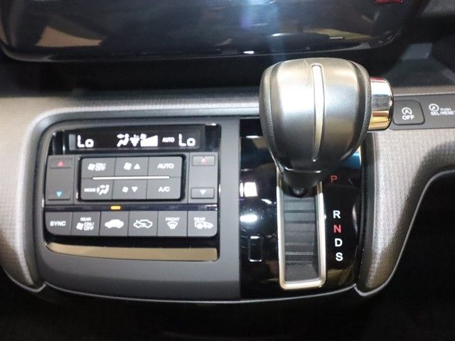 HONDA STEPWAGON SPADA 2015