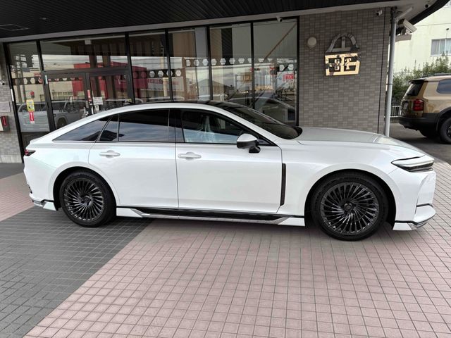 TOYOTA CROWN sedan hybrid 2024