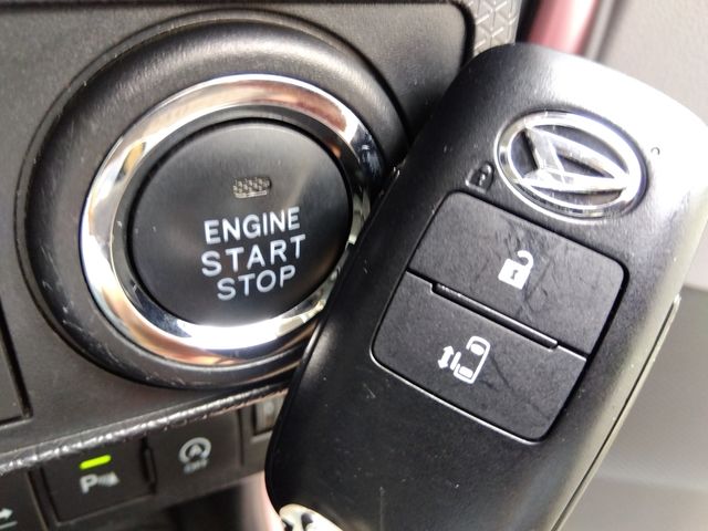 DAIHATSU TANTO 4WD 2020