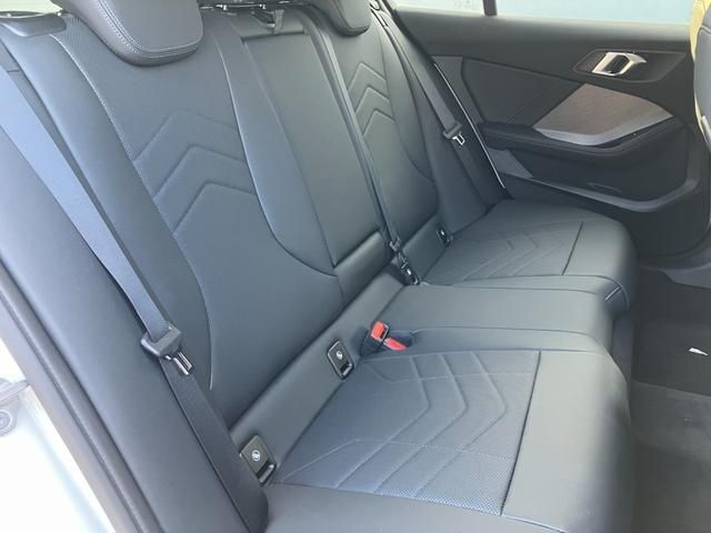 BMW BMW 1series 2025