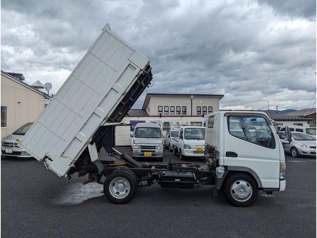 MITSUBISHI CANTER 2004