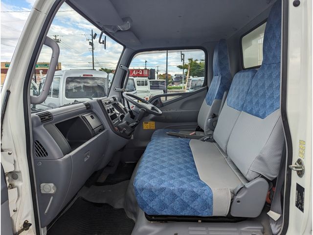 MITSUBISHI CANTER 2004