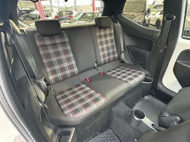 VOLKSWAGEN VOLKSWAGEN up! 2018