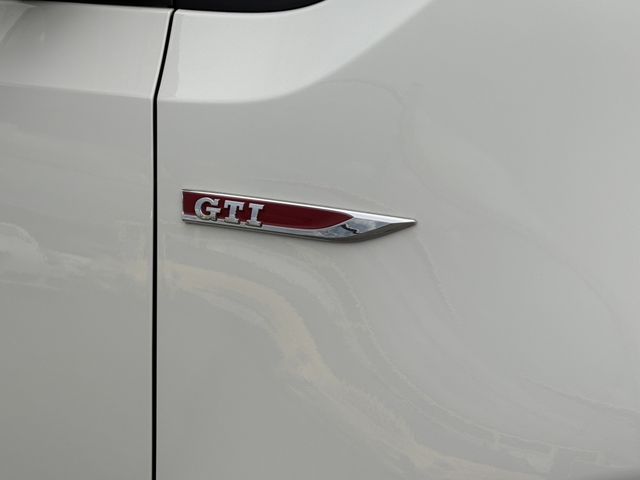 VOLKSWAGEN VOLKSWAGEN up! 2018