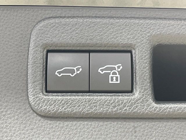 TOYOTA HARRIER 2WD 2020