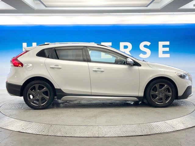VOLVO VOLVO V40 CROSS COUNTRY 2013