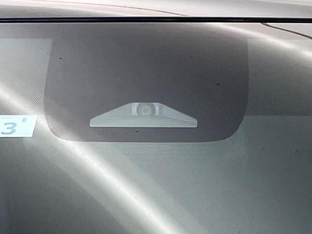 TOYOTA VOXY HYBRID 2023