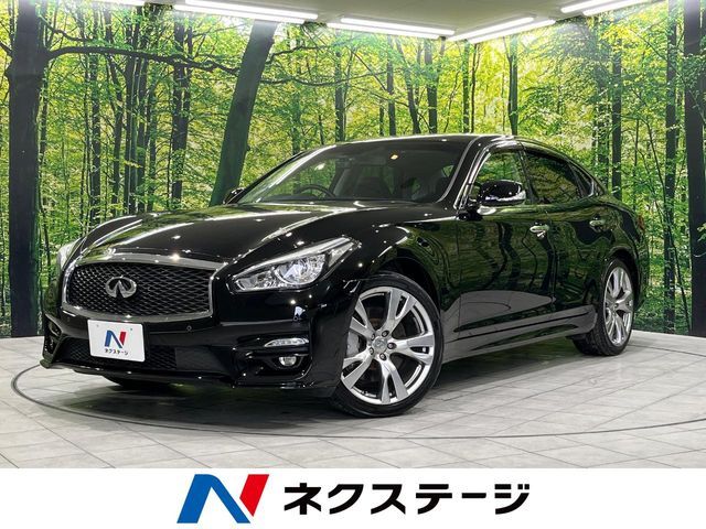 NISSAN FUGA 2017
