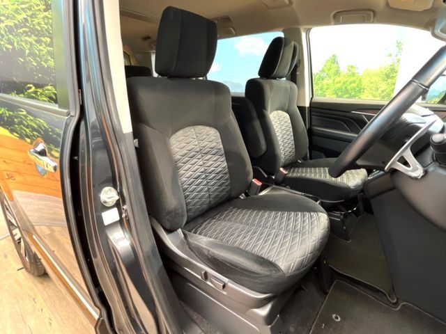 MITSUBISHI DELICA D:5 4WD 2023