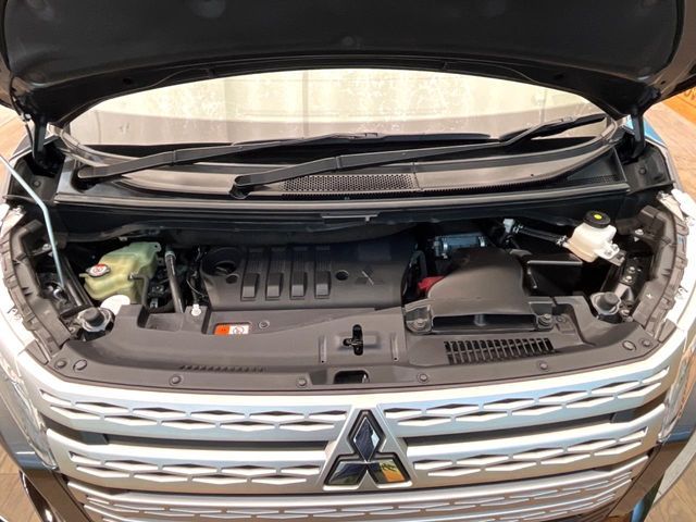 MITSUBISHI DELICA D:5 4WD 2023