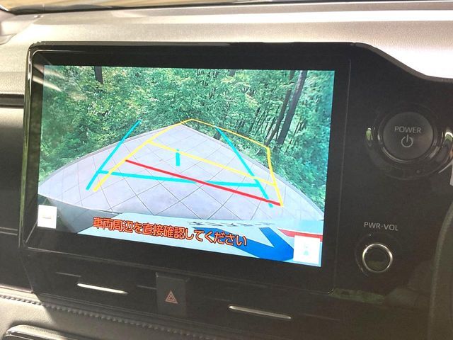 TOYOTA VOXY HYBRID 2023