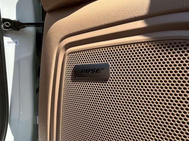 PORSCHE PORSCHE Macan 2024